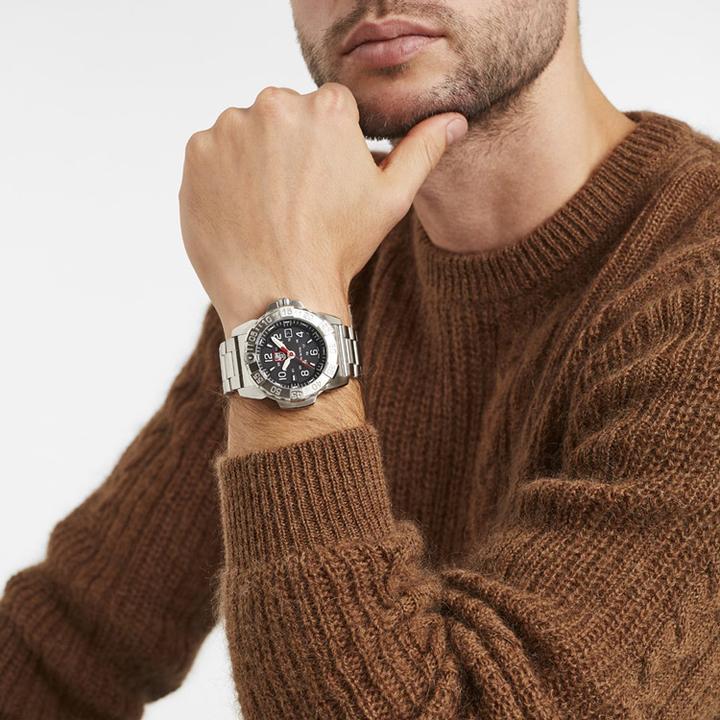 Immagine prodotto Luminox Navy Seal Steel serie 3250 (Orologio da polso analogico, 45 mm)