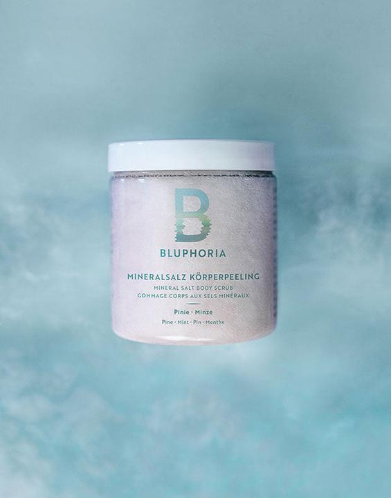 Produktbild Bluphoria Mineralsalz Körperpeeling mit Pinie & Minze (200 ml)
