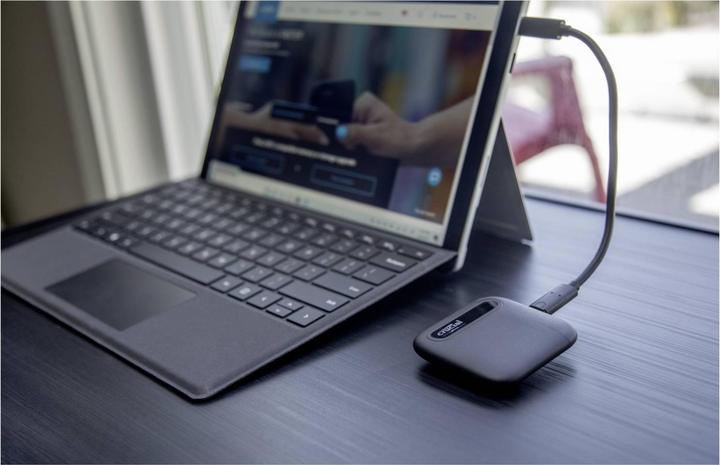 Actual product image Crucial X6 (1000 GB)
