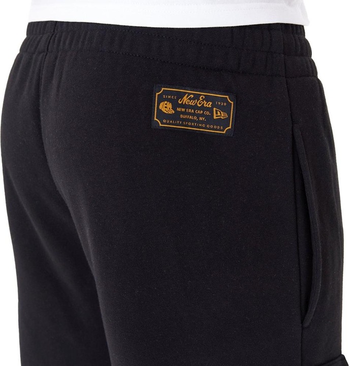Produktbild New Era Jogger CARGO Sweatpants - schwarz - L (L)