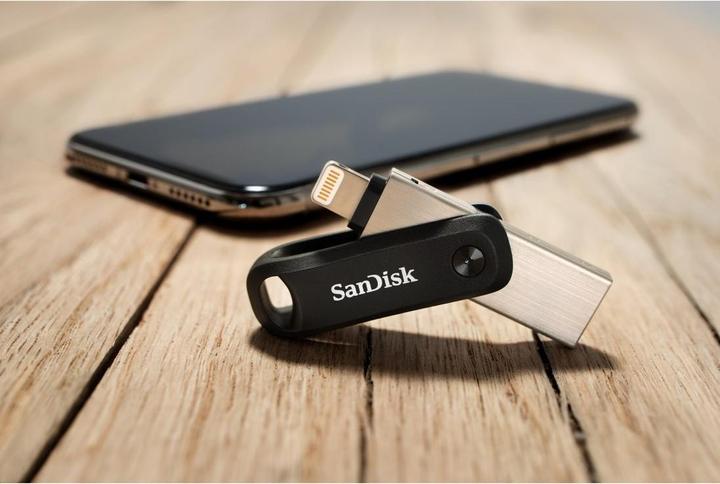 Produktbild SanDisk iXpand Go (64 GB, Lightning, USB-A)