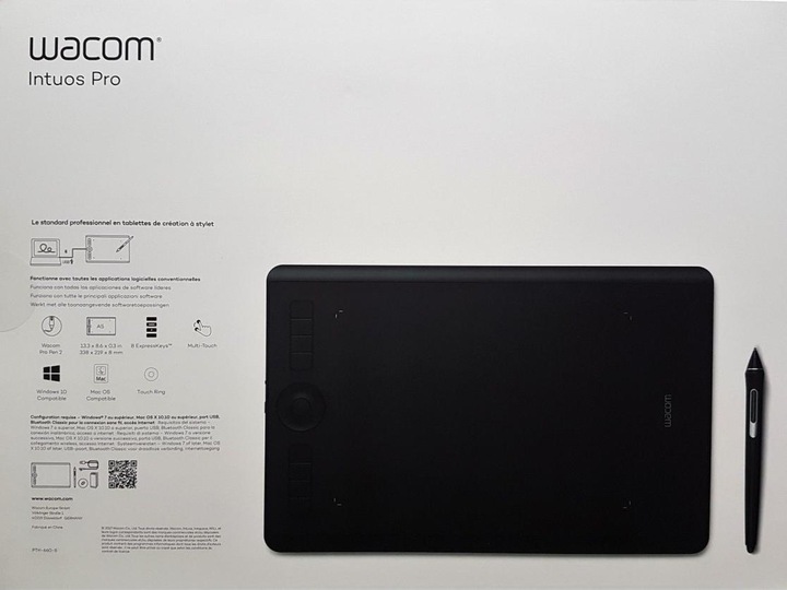 Actual product image Wacom Intuos Pro M, South (5080 lpi)