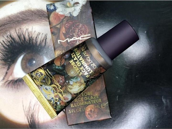 Actual product image MAC Cosmetics Strobe Face Glaze / Tempting Fate (Barococoa, Highlighter)