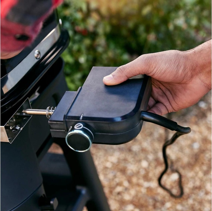 Actual product image Weber Lumin Compact with Stand (2.20 kW)