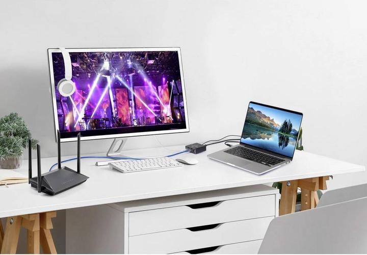 Immagine prodotto Renkforce RF-GES-400 Netzwerk Switch RJ45 4 Port USB-Stromversorgung (5 porte)