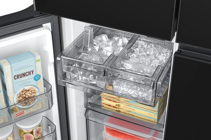 Produktbild Samsung RM94F French Door mit autom. Lebensmittelerkennung und AI Home, EEK: E (654 l)