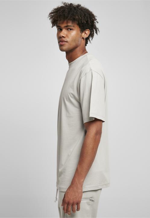 Actual product image Urban Classics Tall Tee (XXL)