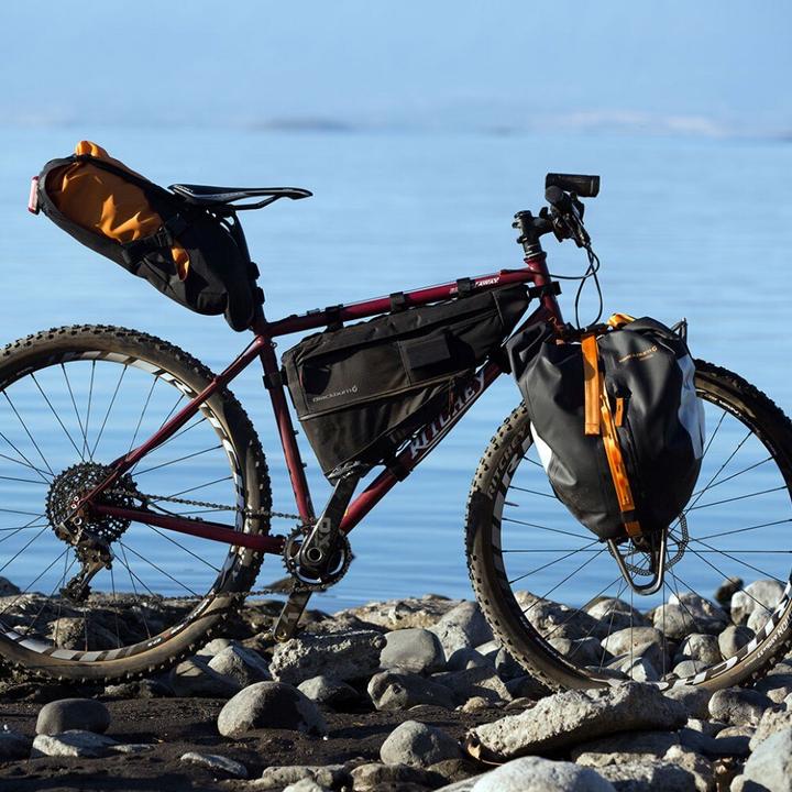 Produktbild Blackburn Outpost (5.80 l, Rahmentasche)