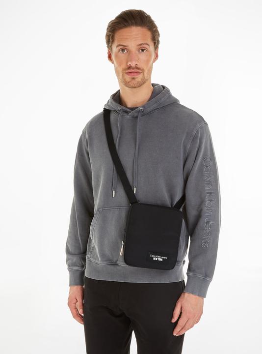 Image du produit Calvin Klein Bodybag CK Elevated Conv Reporter SP23 (28% polyester, 5% Polyuréthane, 67% de polyester recyclé)