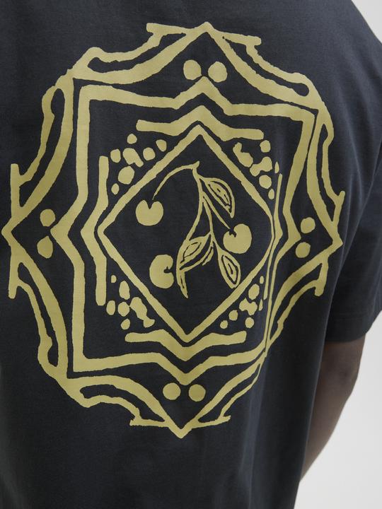 Actual product image Jack & Jones Jorparos Easter Sketch Tee Ss Crew N Ln (M)