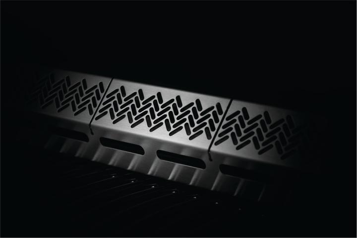 Actual product image Napoleon Rogue SE 425 (25.60 kW)