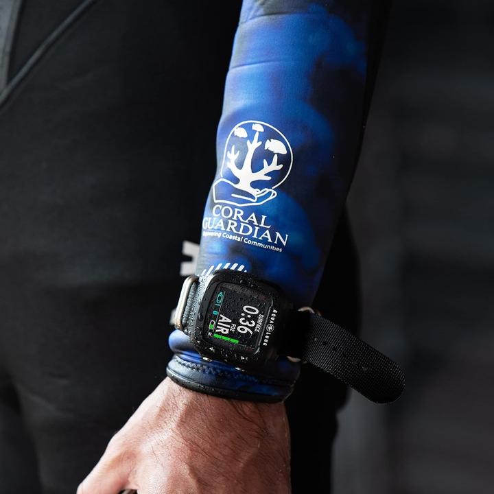 Actual product image Aqualung Tauchcomputer mit klarem Farbdisplay, intuitiver Navigation und 4 Betriebsmodi