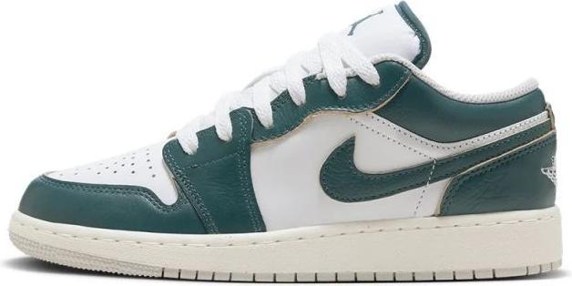 Produktbild Nike Air Jordan Low (40)