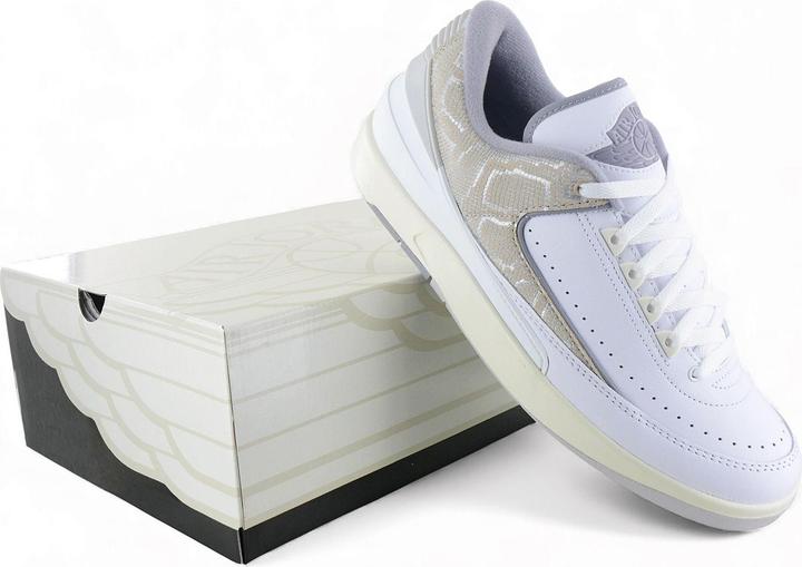 Actual product image Jordan 2 Retro Low Python (40.5)