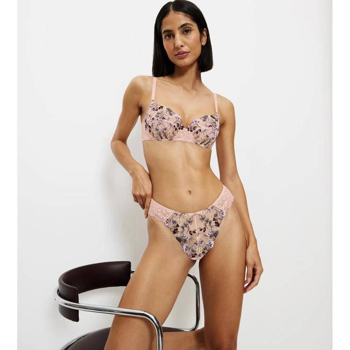 Immagine prodotto Triumph Sensual Spotlight (42, 44, Confezione singola)