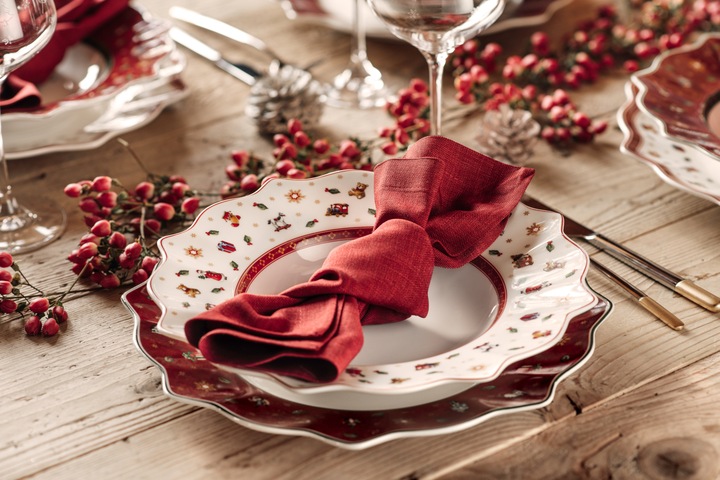 Actual product image Villeroy & Boch Speiseteller rot Toy's Delight (1 x, 29 cm)