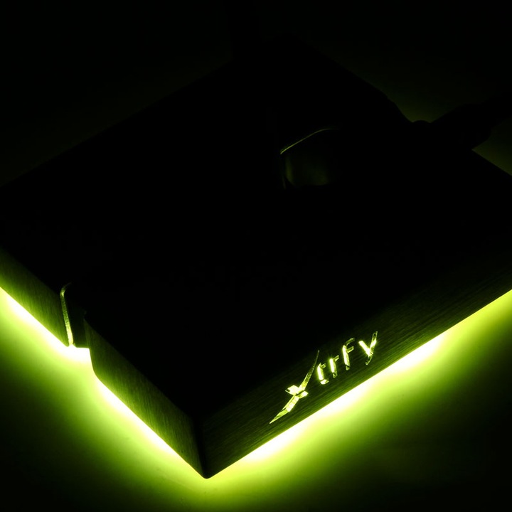 Actual product image CHERRY xtrfy B1 Mouse Bungee with LED and USB Hub