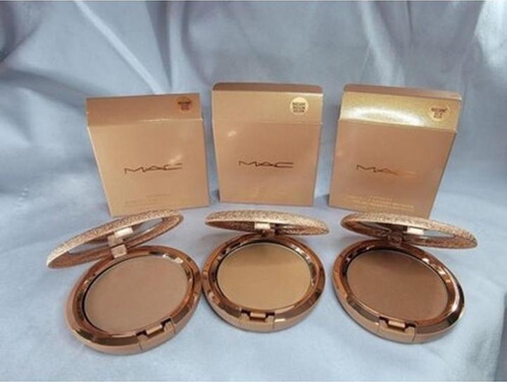 Actual product image MAC Cosmetics Skinfinish Sunstruck Radiant Bronzer (Medium Golden, Bronzer, 8 g)