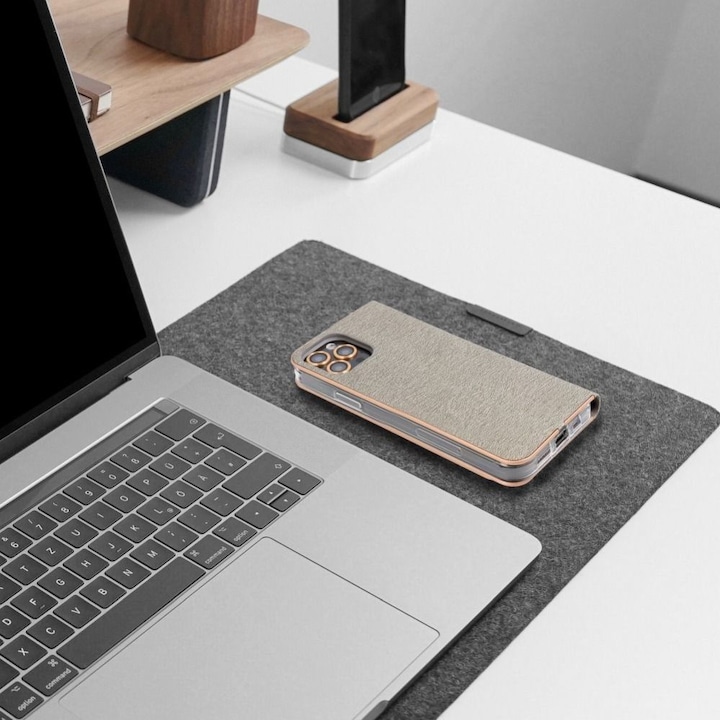 Produktbild Partner Telecom Book case OEM LUNA Book Gold for SAMSUNG A40 silver (Oppo A40)