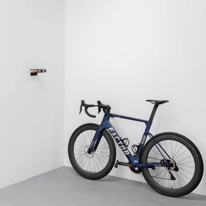 Image du produit Tons Wall Mount Vertical Support mural pour vélo