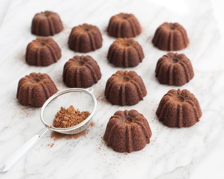 Actual product image Nordic Ware Pro Cast Bundt Brownie Pan