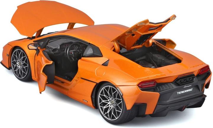 Actual product image Bburago Lamborghini Temerario 1/18 orange