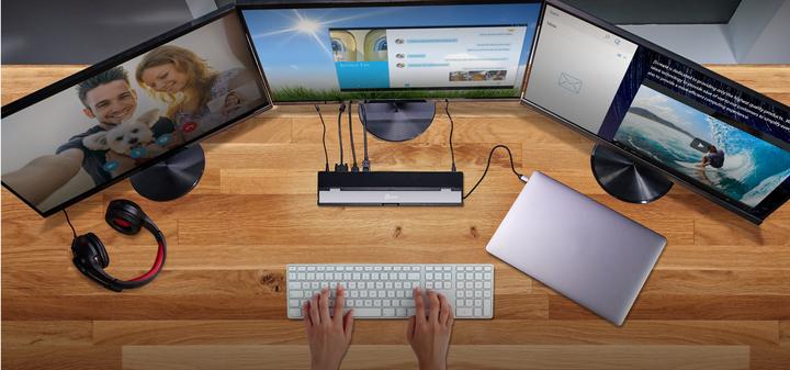 Actual product image j5Create Triple Display Dock (USB-C, USB-A, 12 Ports)