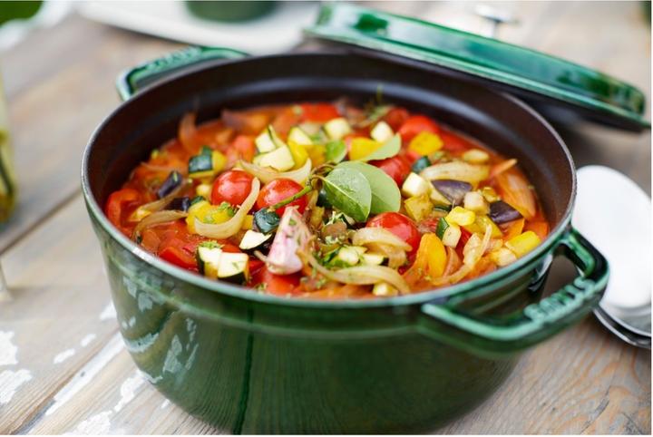 Actual product image Staub Cocotte (Casserole + stew pot, Cast iron, 26 x 11.80 cm)