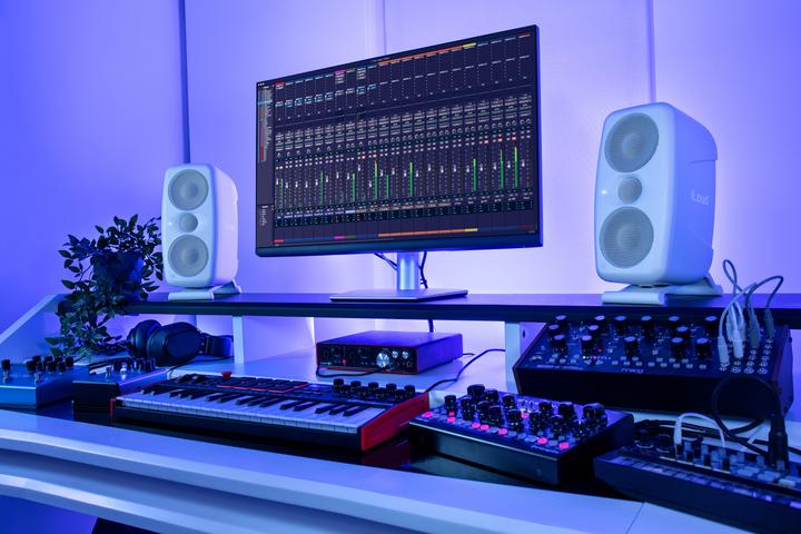 Productafbeelding IK Multimedia iLoud MTM MKII Paar - 100 Watt actief (Actief, Paar, 2x 100 W)