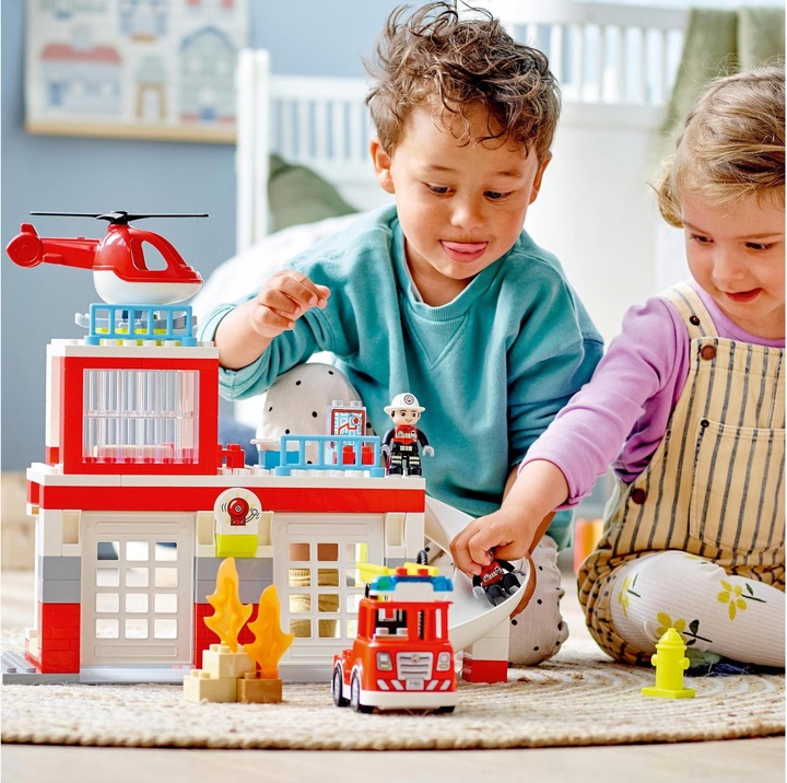 Immagine prodotto LEGO Stazione dei pompieri con elicottero (10970)