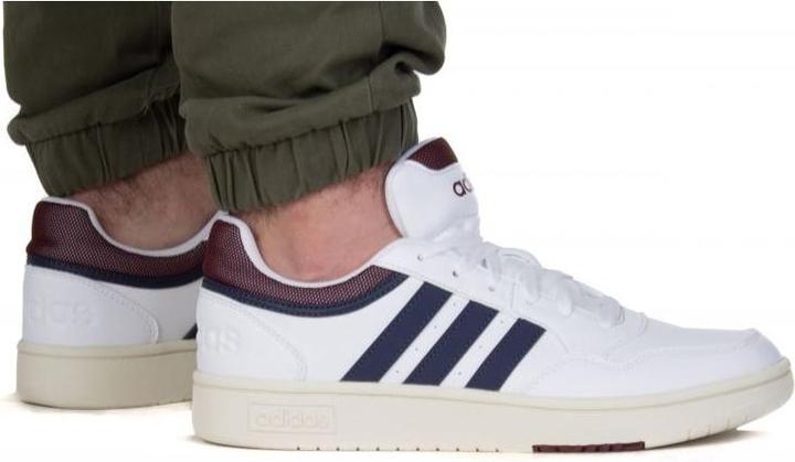 Produktbild Adidas Hoops 3.0 (44)