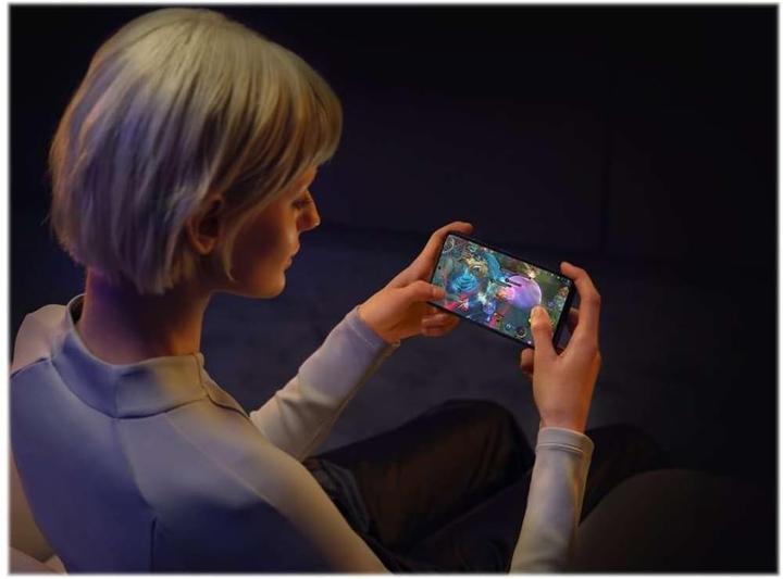 Immagine prodotto Xiaomi Poco F4 GT (256 GB, Stealth Black, 6.67", Doppia SIM, 5G)