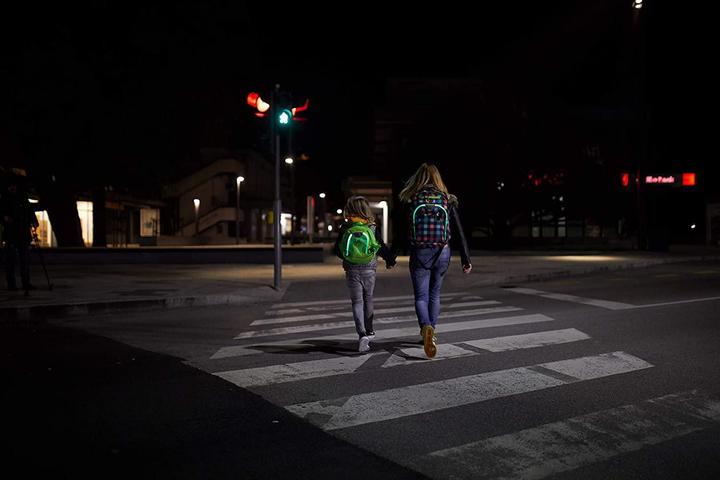 Immagine prodotto Wheel Bee Zaino per l'asilo KiddyBee con luce LED