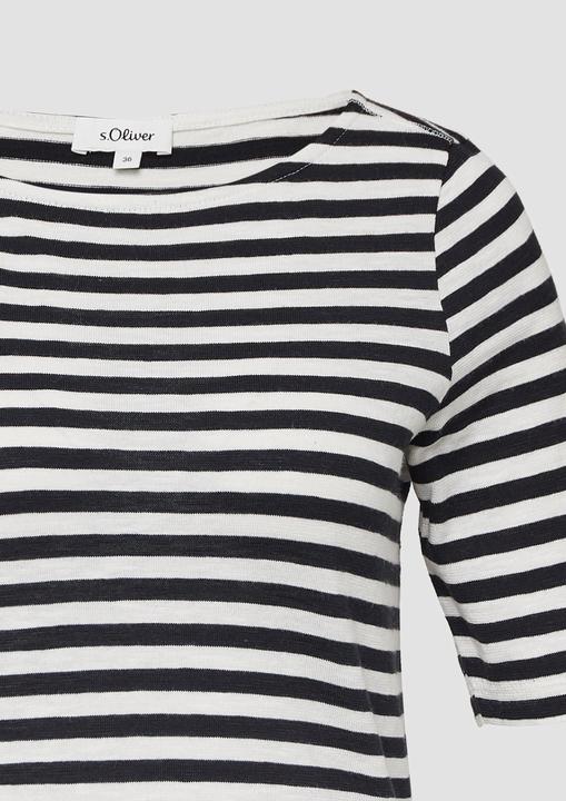 Produktbild S.Oliver T-Shirt Gestreiftes T-Shirt im Slim Fit mit Flammgarnstruktur (42)