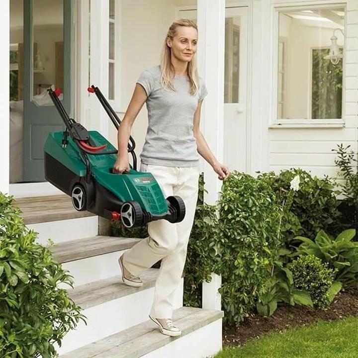 Image du produit Bosch Home & Garden EasyRotak 32-205 (Fonctionnement sur secteur)