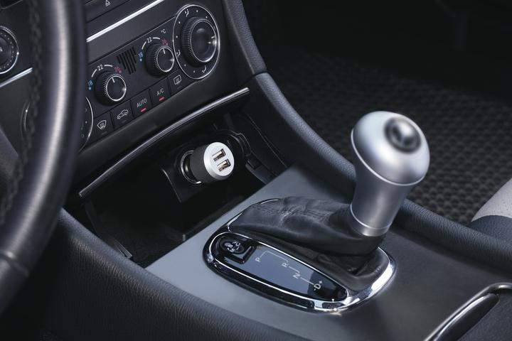Image du produit Just Mobile Chargeur de voiture Highway Max' Dual-USB