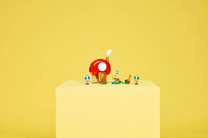 Image du produit LEGO Fête à la maison Toad (72041, LEGO Super Mario)