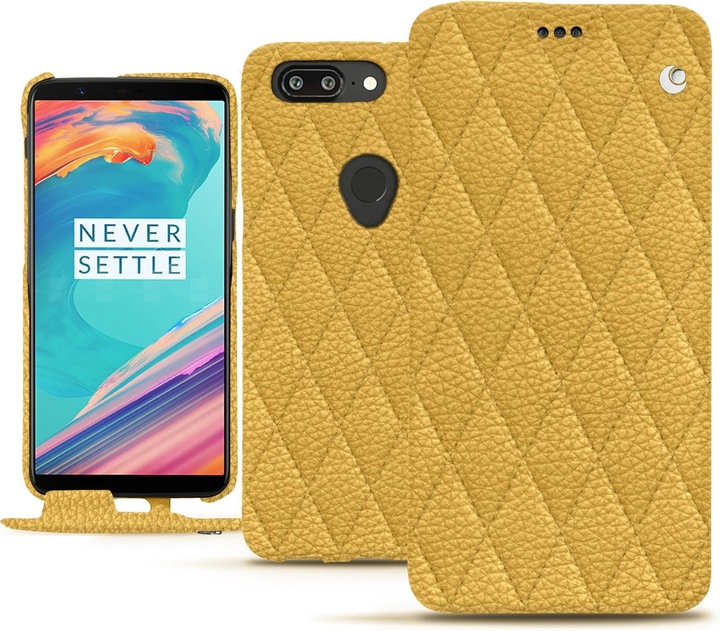 Actual product image Noreve Leather cover vertical