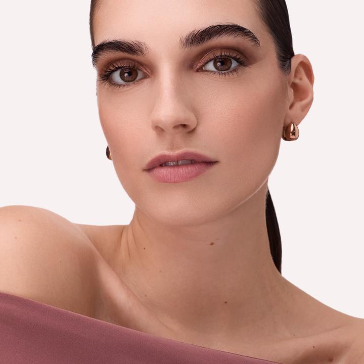 Actual product image Catrice The Deep Velvet Eyeshadow Palette (#D05F58, #D9845E, #DF8477, #F7BF9A, #FCC69D, #FDBE8D, #FF8A83, #FFB691)