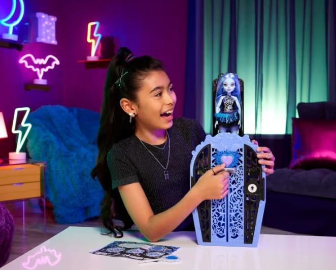 Actual product image Monster High Skulltimate Secrets Abbey Bominable