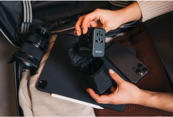 Actual product image Verbatim Universal travel adapter