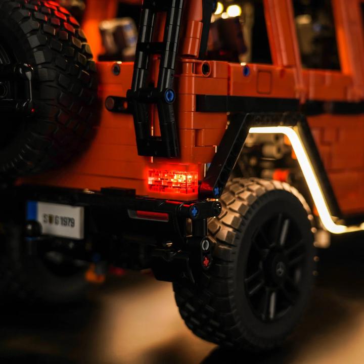 Produktbild BrickBling LED Licht Set für LEGO Mercedes-Benz G 500 PROFESSIONAL Line (42177) inkl. Fernbedienung