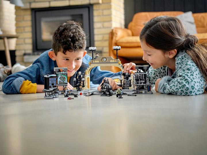 Produktbild LEGO Bathöhle: Duell mit Riddler (76183, LEGO DC)