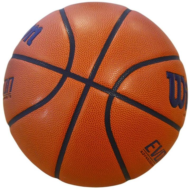 Actual product image Wilson Piłka Do Koszykówki Evolution 295 Game R.7 (7)
