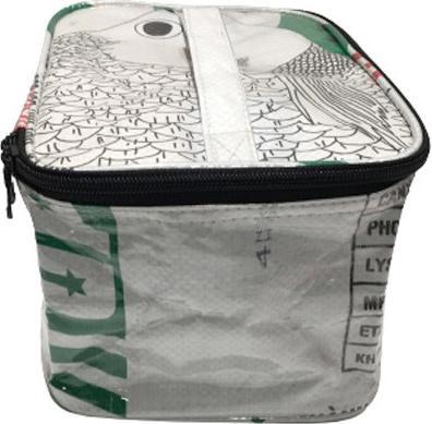 Image du produit Bekos Upcycling - Trousse de toilette rectangulaire en sacs d'aliments pour poissons recyclés blancs