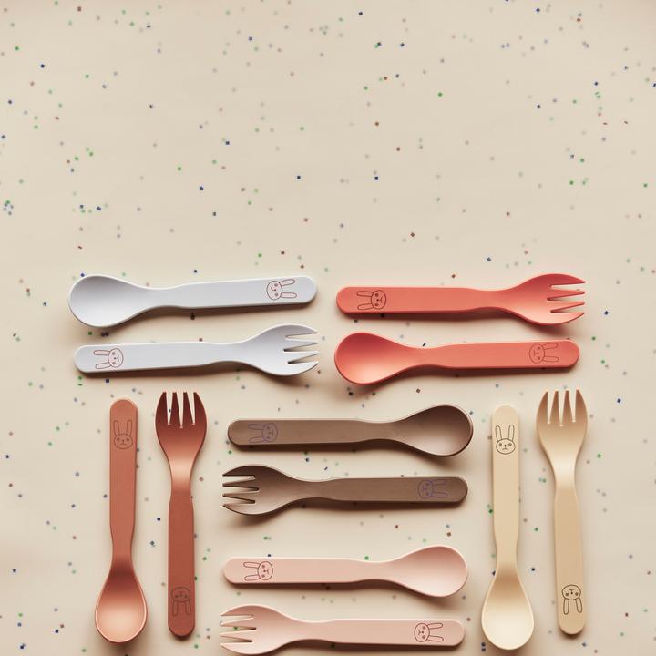 Actual product image OYOY Mini Pullo apricot children's cutlery set
