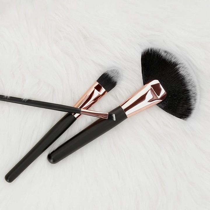 Actual product image Tools for Beauty T4B MIMO Set of 24 Makeup Brushes with Case - Black (Set)