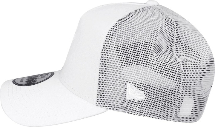 Actual product image New Era A-Frame Mesh Trucker Cap - ESSENTIAL blanc