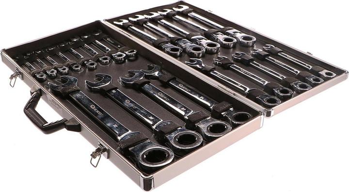 Produktbild GEKO Ratschenschlüssel-Satz mit Gelenk, 22-teilig, 6-32 mm (10  mm, 11 mm, 12 mm, 13 mm, 14 mm, 15 mm, 16 mm, 17 mm, 18 mm, 19 mm, 20 mm, 21 mm, 22 mm, 23 mm, 24 mm, 25 mm, 26 mm, 27 mm, 28 mm, 29 mm, 30 mm, 31 mm, 32 mm, 6 mm, 7 mm, 8 mm, 9 mm)