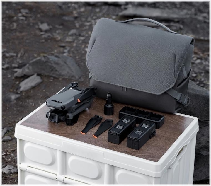 Actual product image DJI Mavic 3 Fly More Kit (Drone propellers, DJI Mavic 3 Classic)